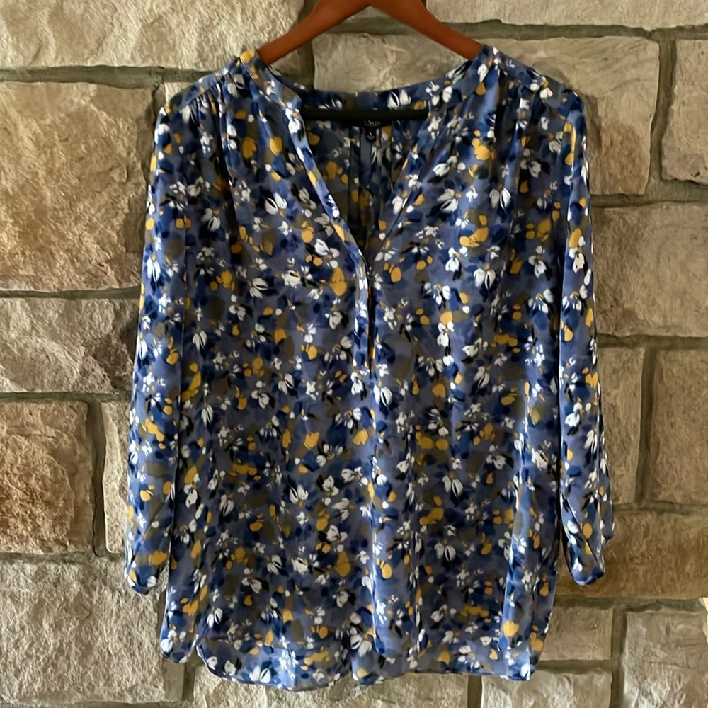 3/4 Multi colored blouse